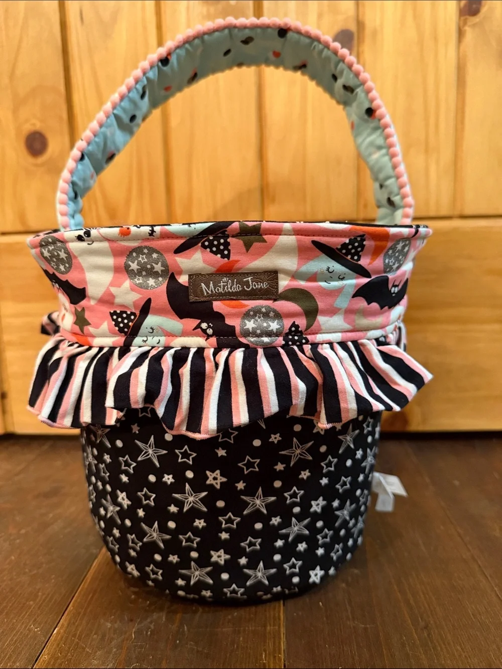 NWOT MATILDA JANE REVERSIBLE HALLOWEEN TRICK-or-TREAT BASKET